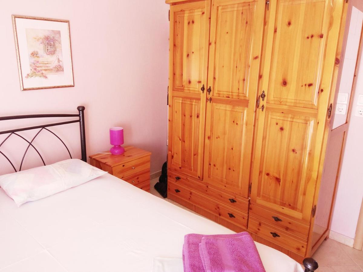 Emerald Apartment With Sea View كريوبيجي المظهر الخارجي الصورة