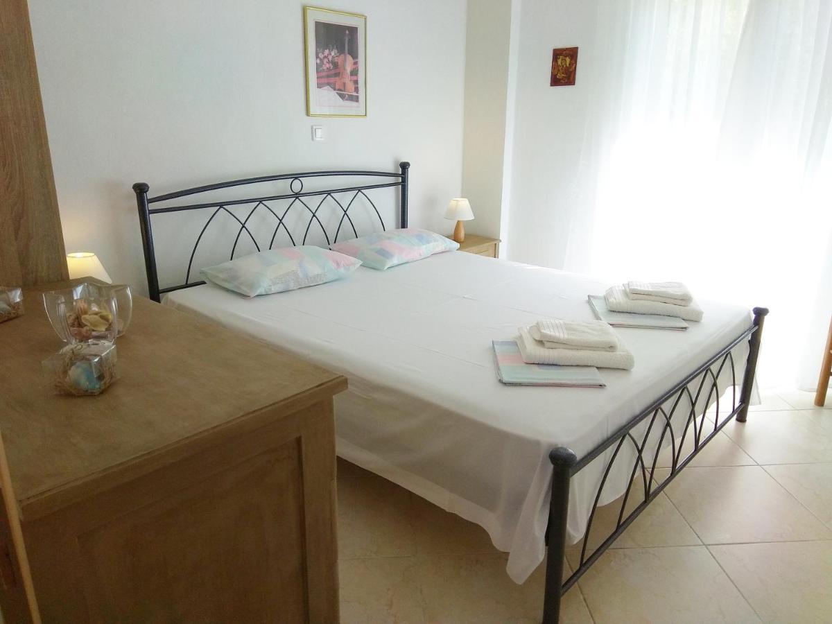 Emerald Apartment With Sea View كريوبيجي المظهر الخارجي الصورة