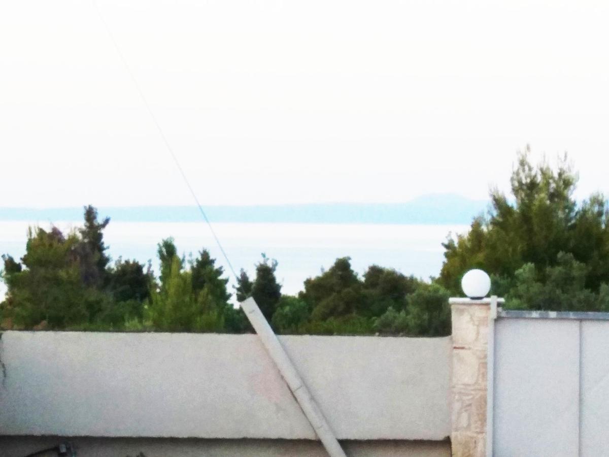 Emerald Apartment With Sea View كريوبيجي المظهر الخارجي الصورة